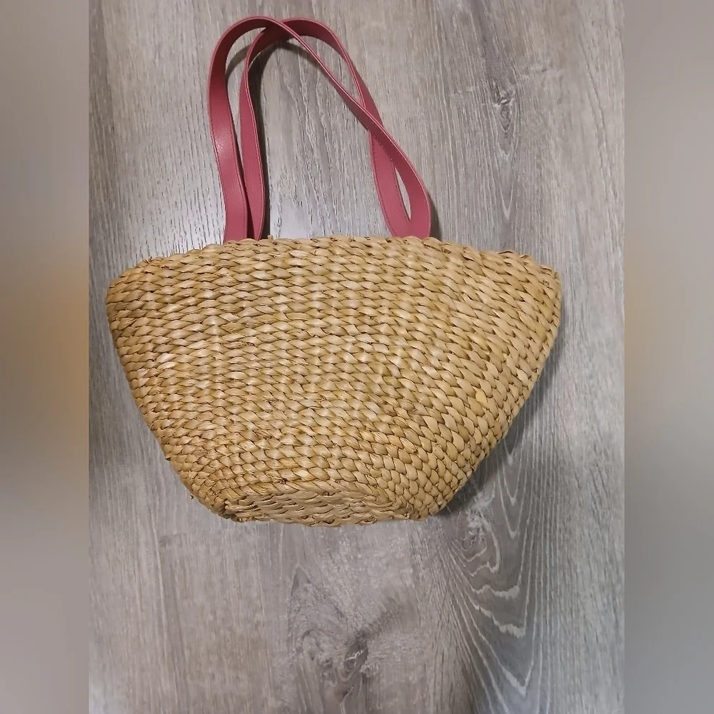 Bath and Body Works Straw Tote Bag with Pink Handles. Medium Size